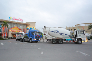 SHACMAN truck at port-2